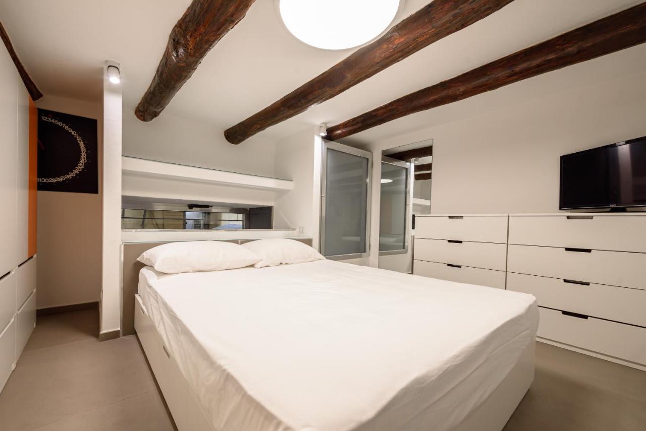 Ferienwohnung Riviera Di Chiaia 155 Neapel Exterior foto